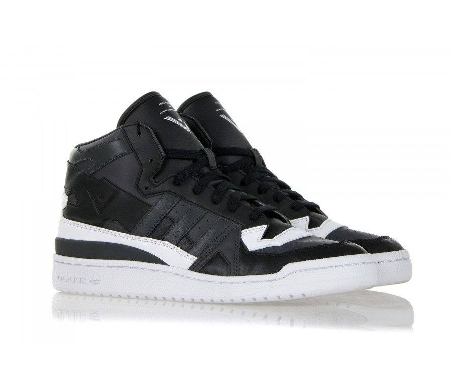 "white mountaineering forum mid" leather sneakers