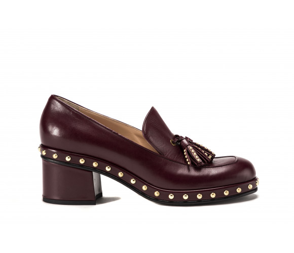 "ninfee" tasseled studded leather pumps