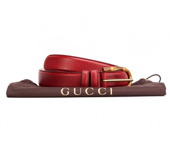 Leather belt with bamboo buckle