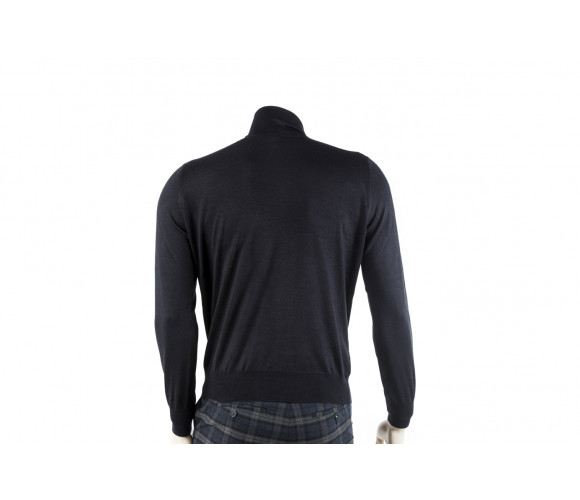 Cashmere & silk turtle neck sweater